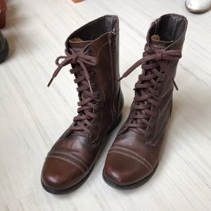 Steve Madden Troopa boot size 7